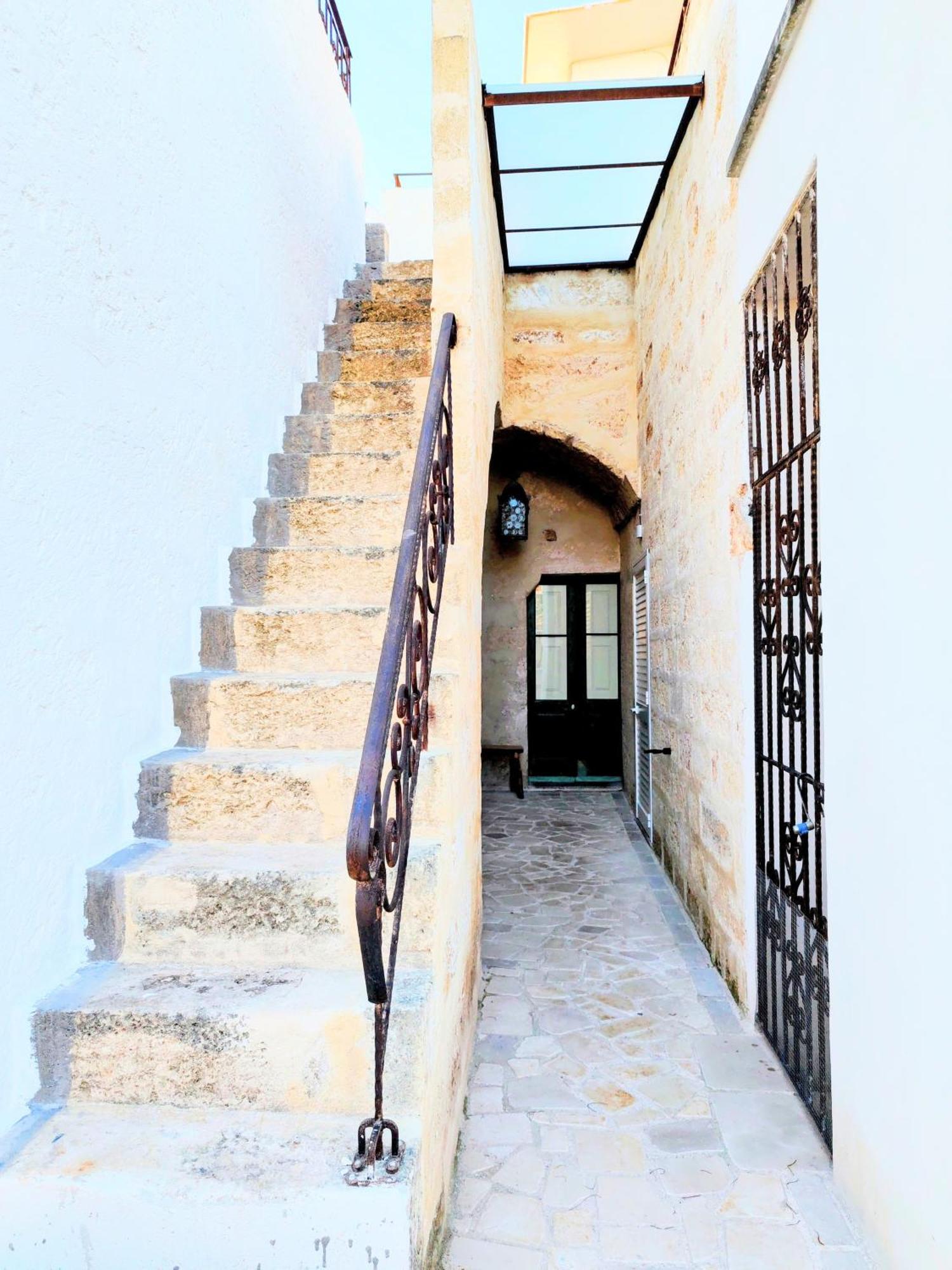 The Art Of Leo Bed and Breakfast Lucugnano Buitenkant foto